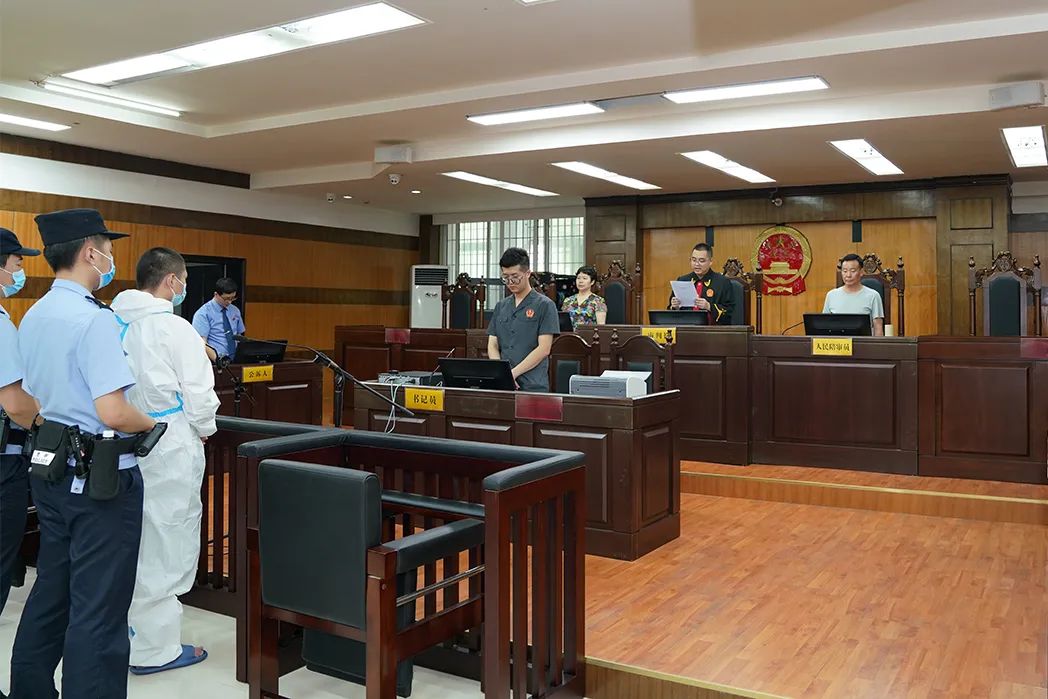 重庆近期宣判诈骗罪案例,养老诈骗案6名被告人获刑