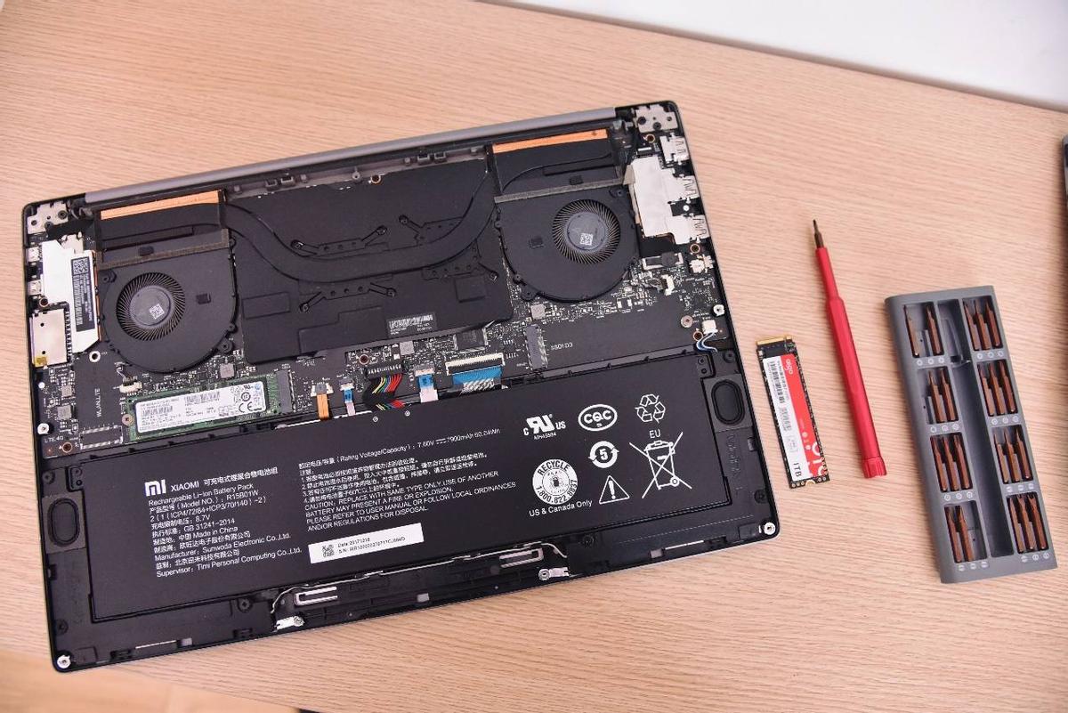 放弃台式，巴掌大零刻SER55500U打造简洁桌面，性能不输传统电脑