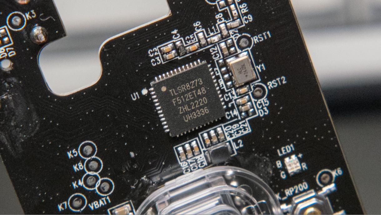 外壳全是洞,卷王价位难得一见的大手洞洞鼠——KeychronM1