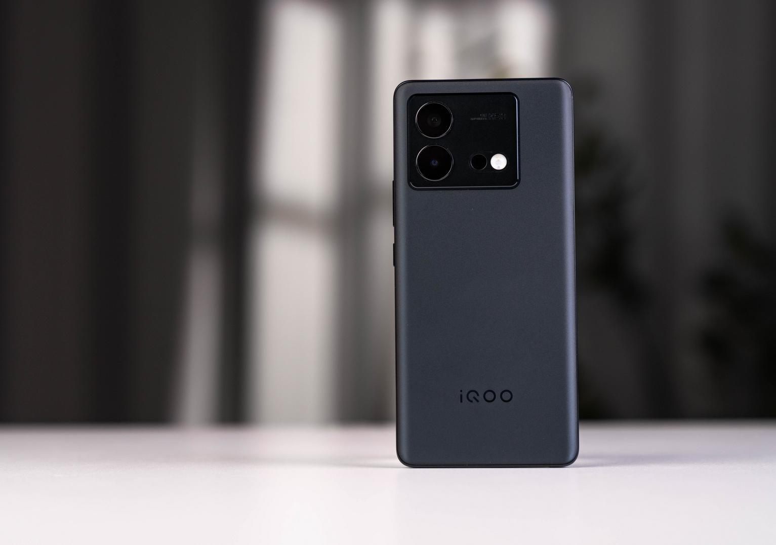 安卓苹果内存有何区别,安卓运行内存8gb和苹果的区别