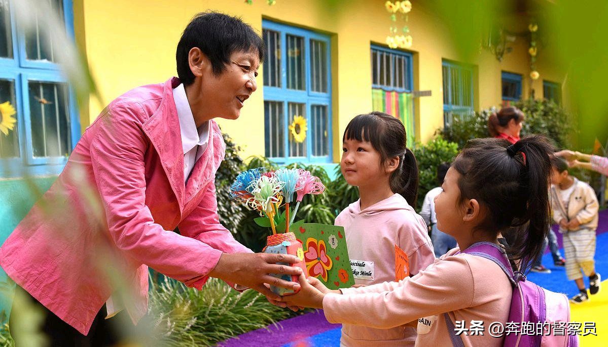未来几年幼师专业前景怎样,未来幼师行业前景怎样