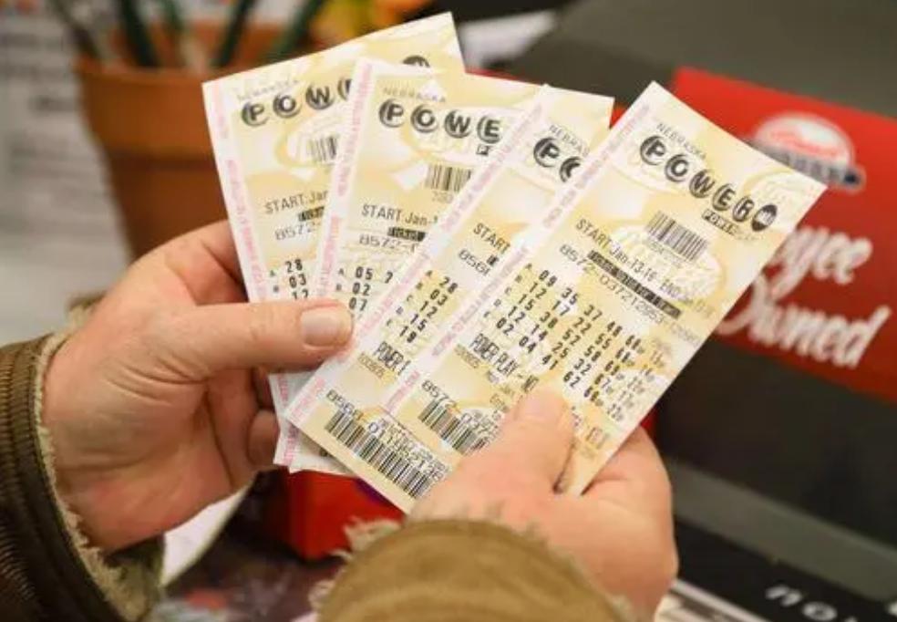 男子彩票被冒领案已宣判,80后年轻人利用彩票一年获利80亿