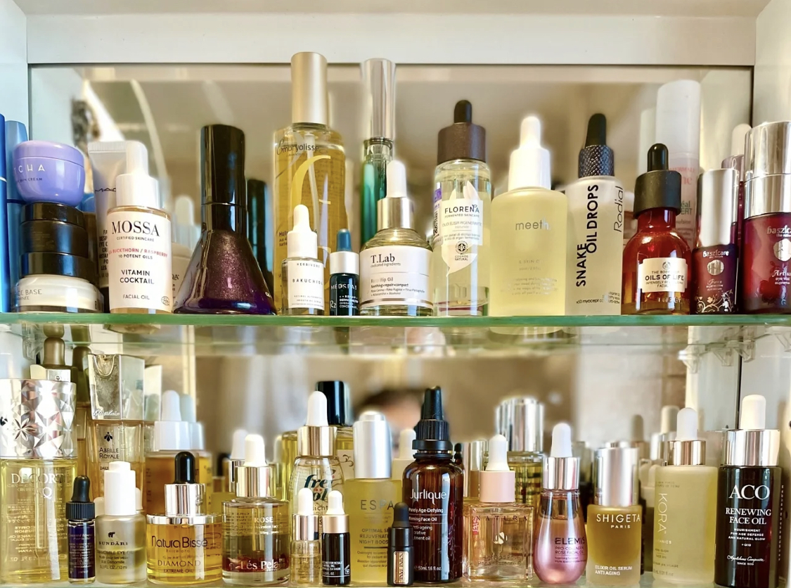 天冷了别只会敷面膜，3样护肤品经常用，保湿抗老，让你水润过冬