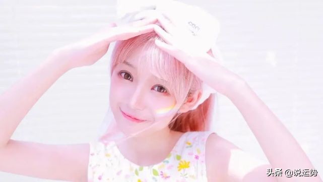 十二星座里面哪个星座最受人欢迎,12星座里面最厉害的星座是什么座