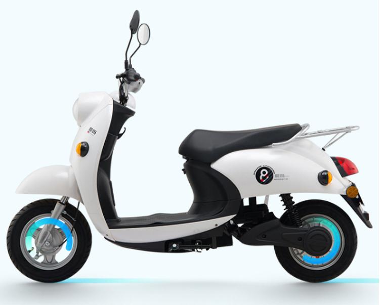 目前电动车石墨烯电池哪款最好,石墨烯和锂电池电动车哪个好