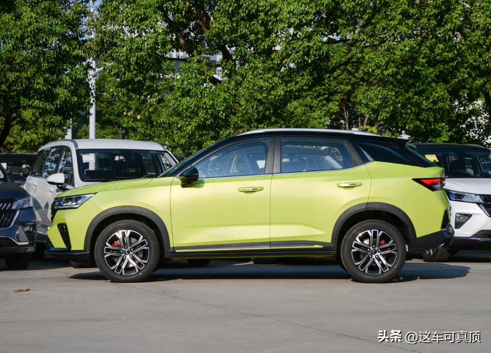 五菱星驰为啥不如飞度,五菱星驰自动挡标配2023落地价格