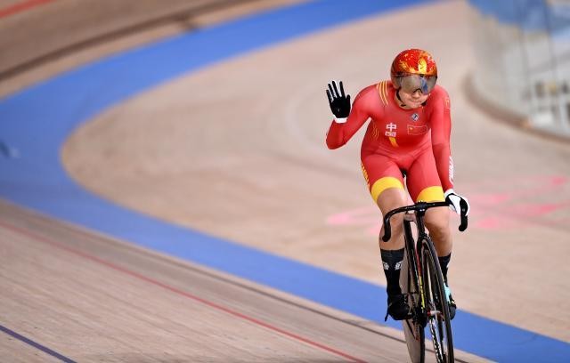 关于自行车的记忆：卖万斤粮只为买一辆永久，凤凰车堪比奔驰