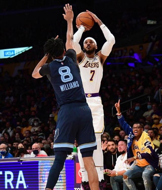 篮网官宣签约!欧文盛赞科比,杜兰特想要安东尼并非莫里斯