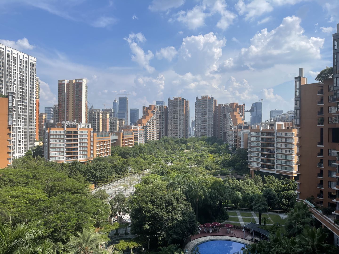 广州豪宅房价跌了吗,广州千万级豪宅新盘点评