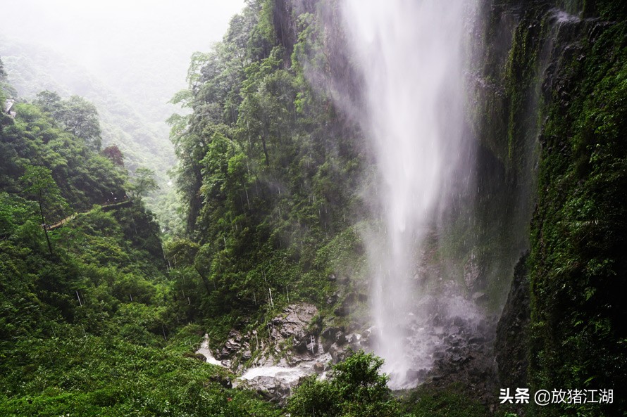 神龙峡漂流风景图片,神龙峡瀑布漂流全程