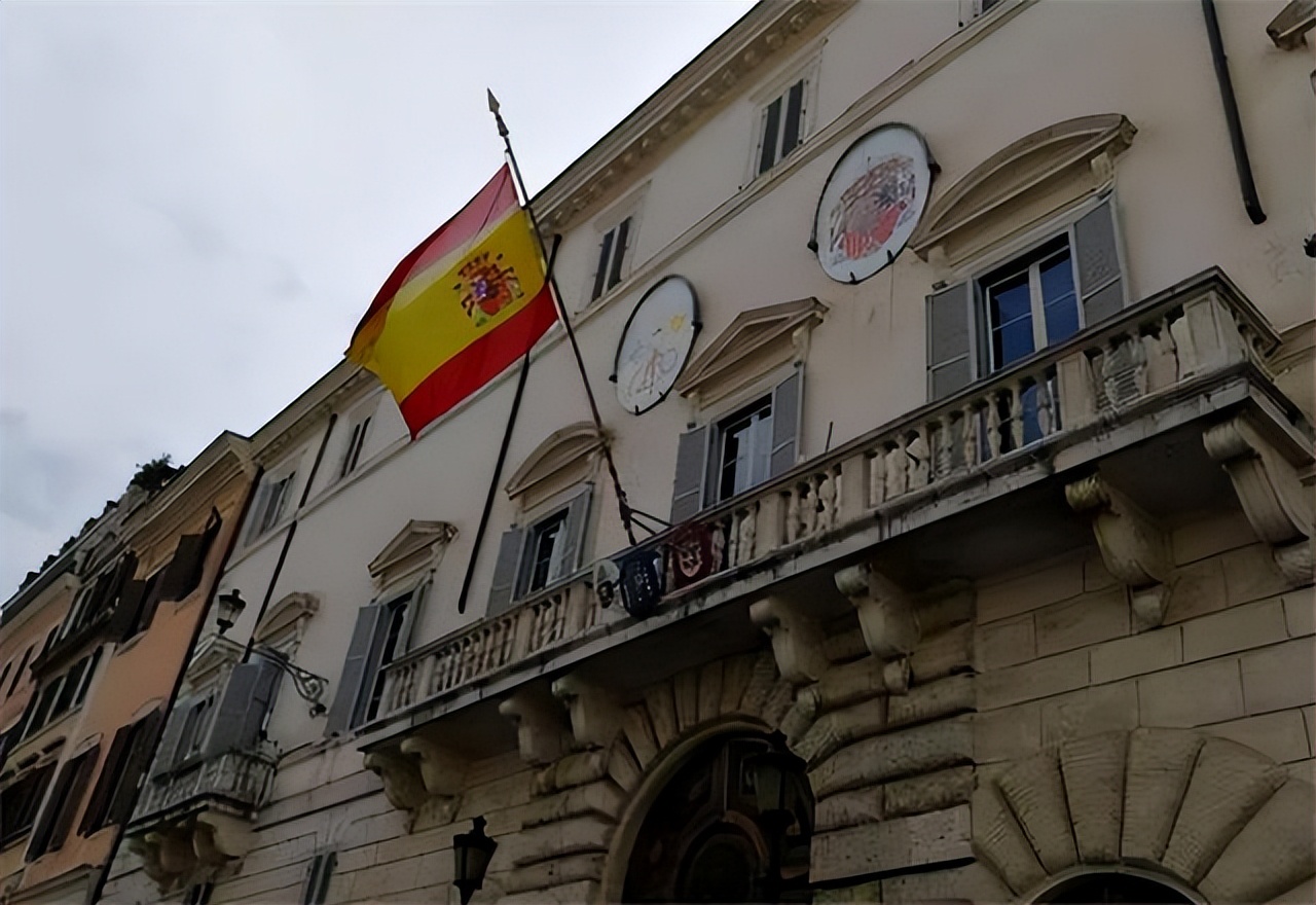 梵蒂冈0.44平方公里有多小,梵蒂冈没有和哪些国家建交