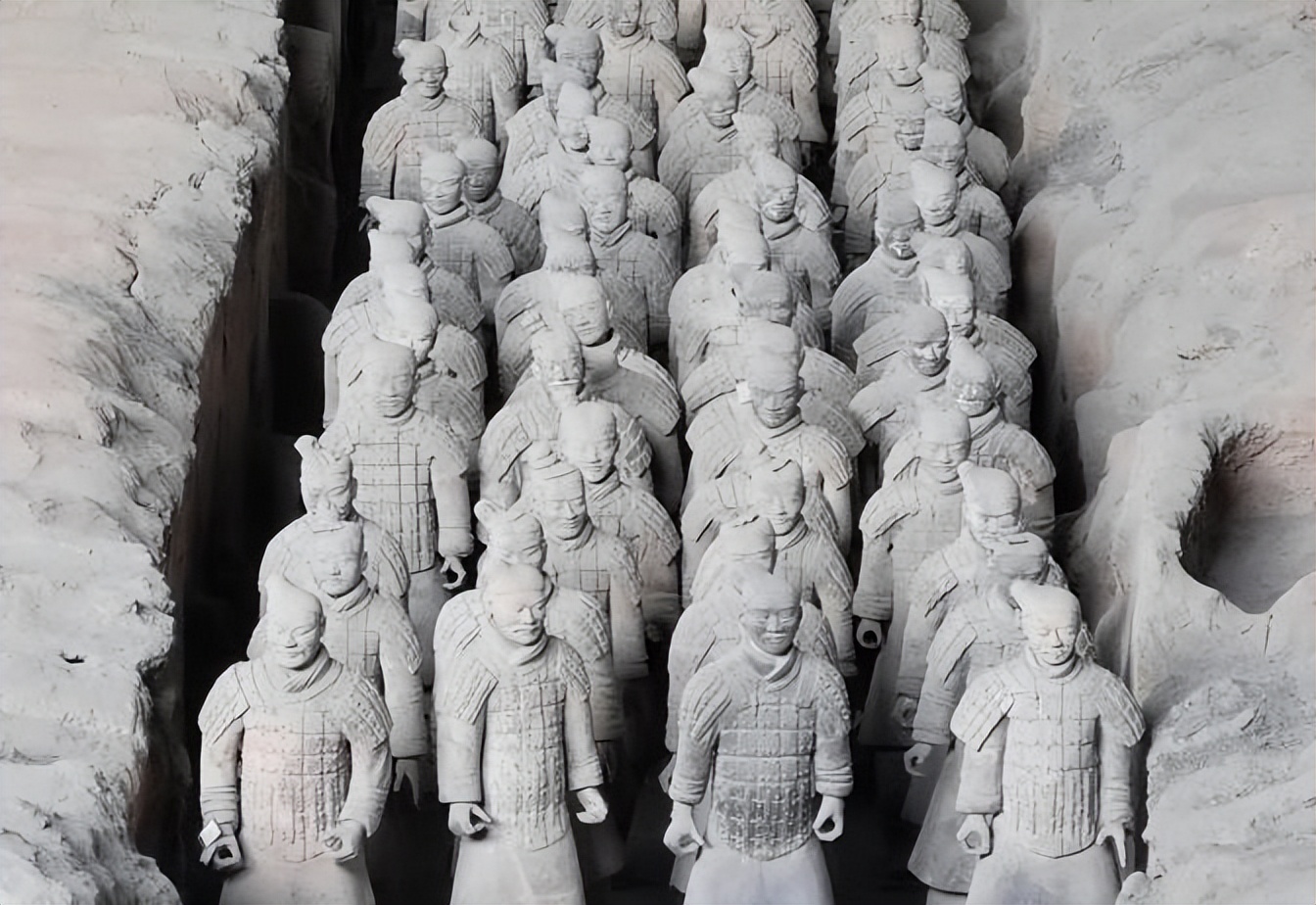 秦朝兵马俑艺术特征有哪些,秦始皇兵马俑复原彩绘