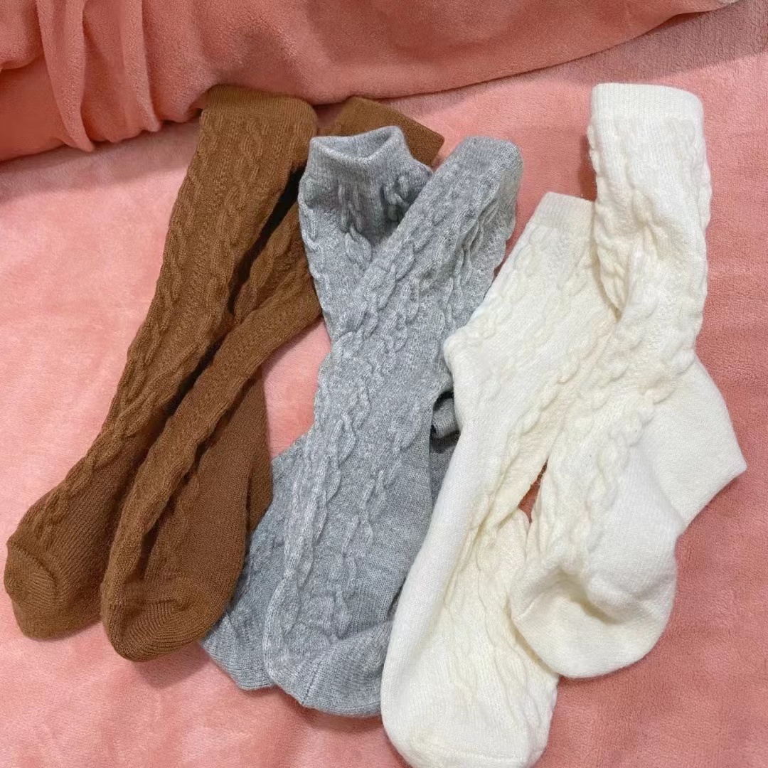 袜子一穿就起球,袜子穿了起球什么原因