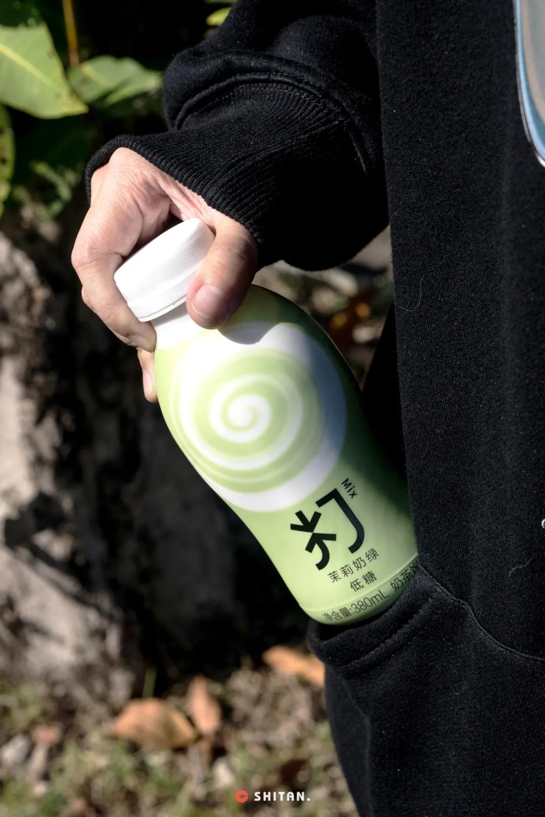 打奶茶真的好喝吗,之前很火的爆打奶茶