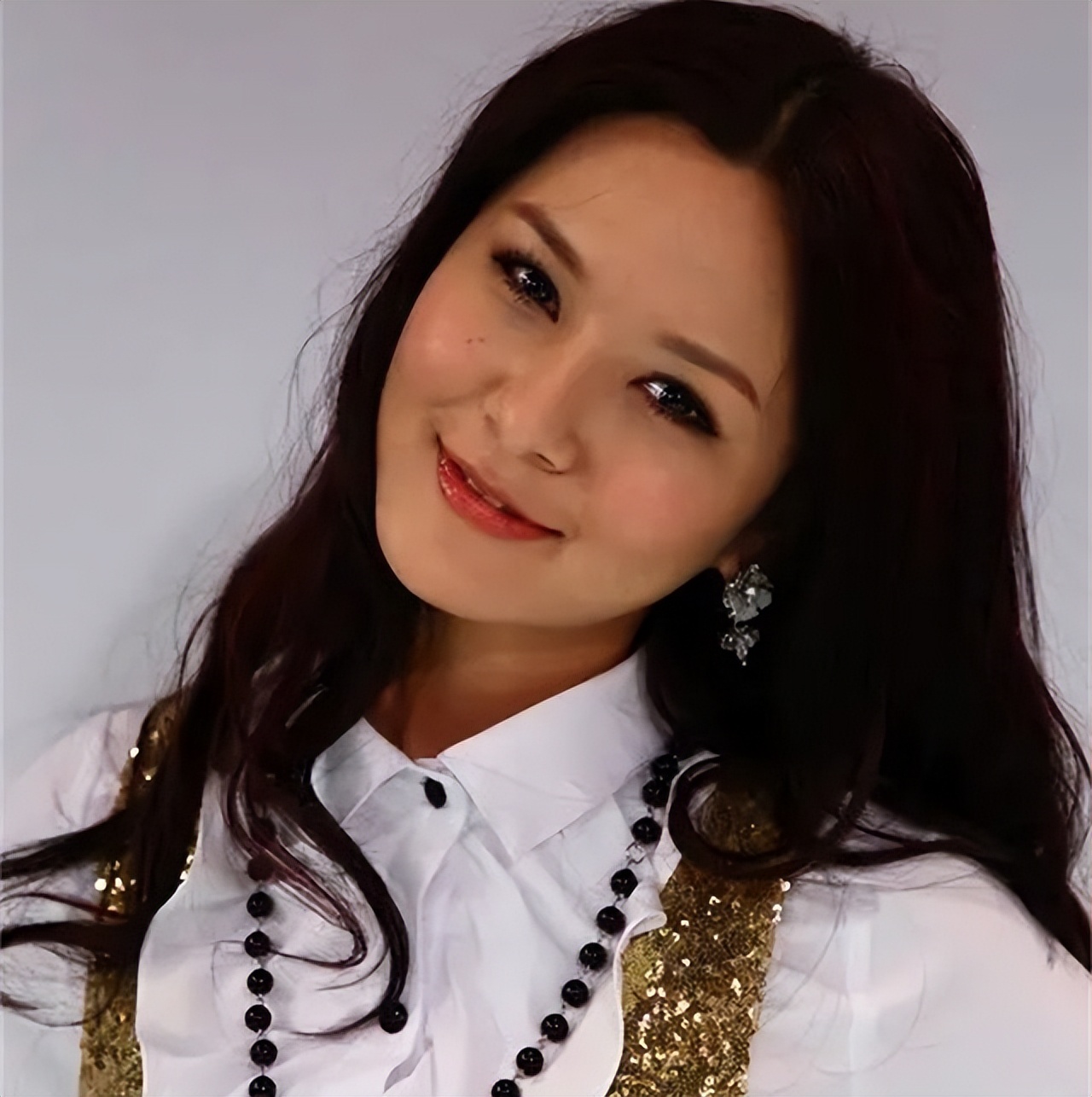 18岁的刘亦菲和18岁的易建联,万万没想到易建联追求刘亦菲