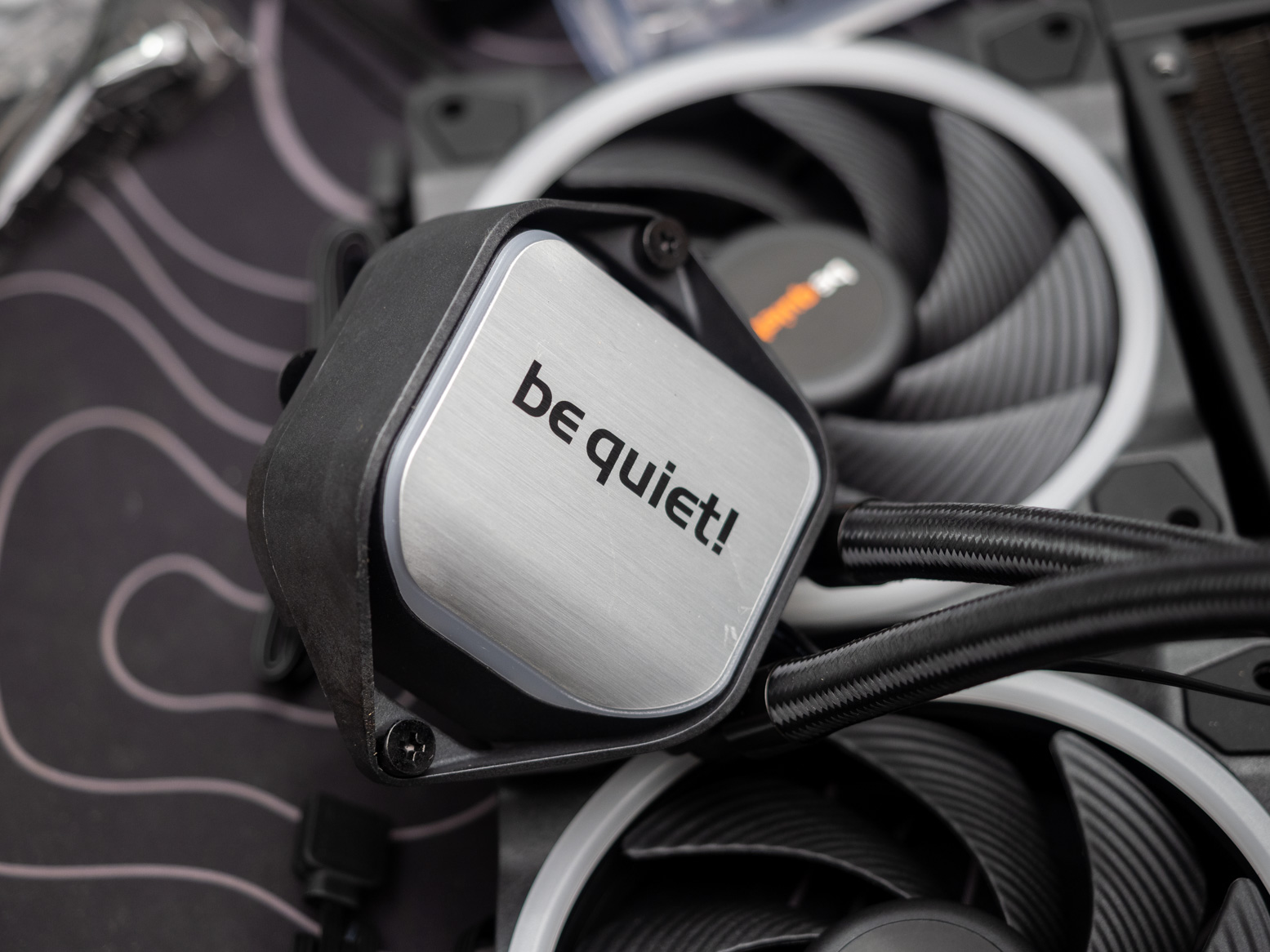 新机箱、新水冷、新风扇！来自bequiet！的白色主题