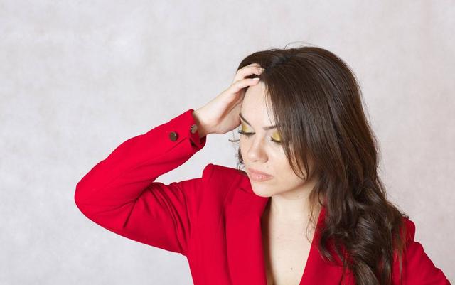 女性绝经身体有哪些变化,快到绝经的年龄要注意什么