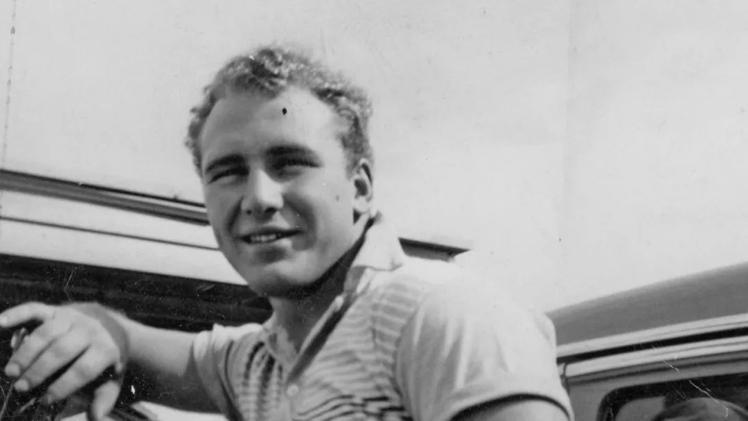 美国中情局“开*院妓**”、柏林街头粉红色管道，背后藏着怎样的故事