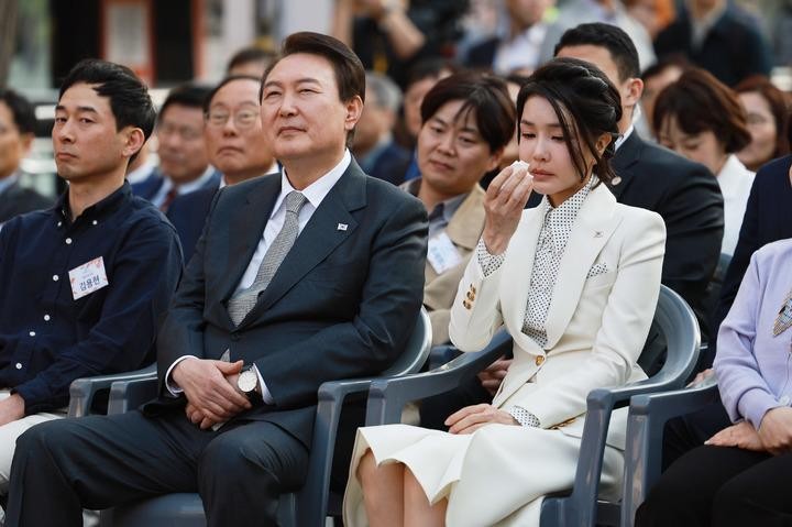 韩国第一夫人有几段婚姻,韩国第一夫人有孩子吗