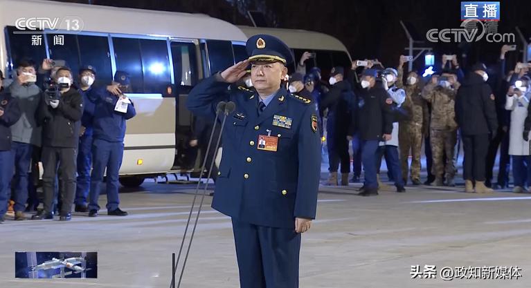 空军少将担任什么职务,首任空军上将