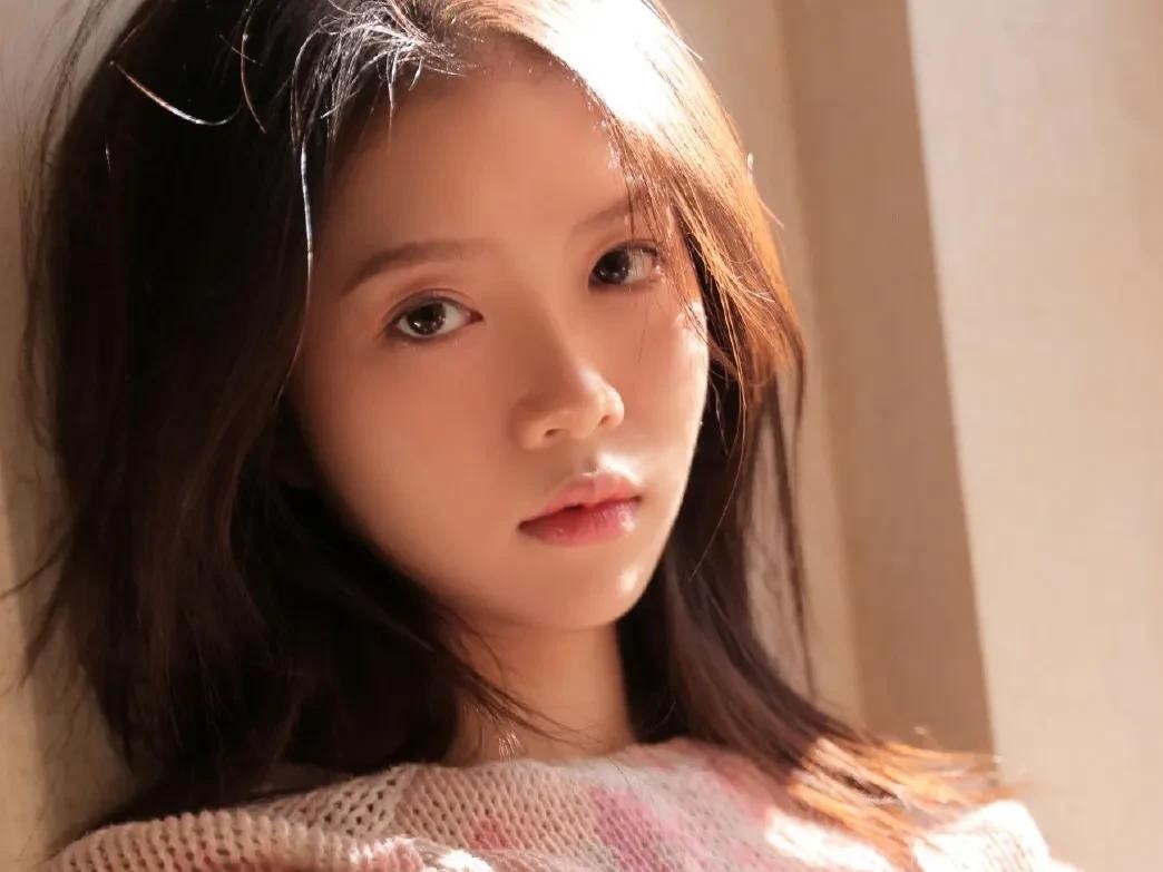 在聊天软件上怎么和陌生女孩聊天,怎样跟陌生女生聊天