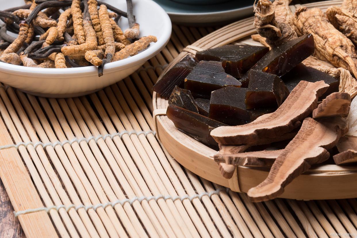 发热手脚冰凉有什么偏方,手脚冰凉养生提高免疫力