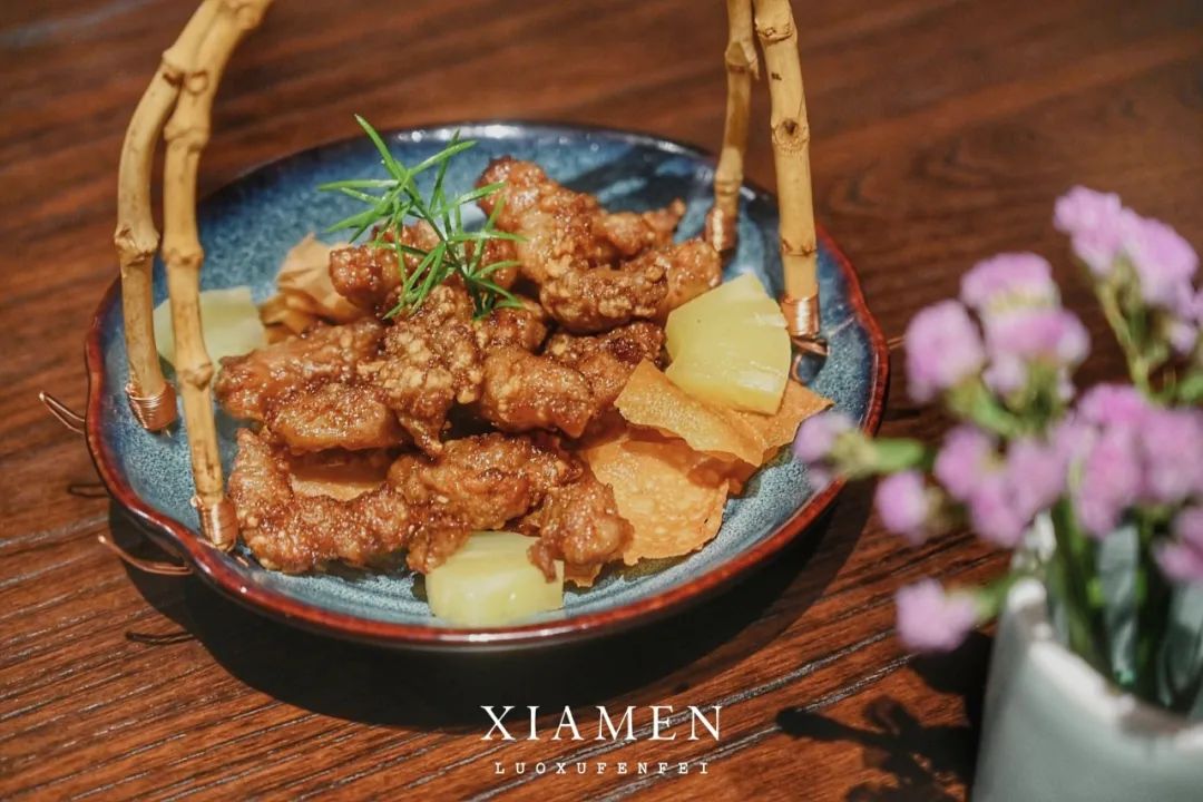 住进鼓浪屿百年老别墅,住进鹭岛酒店