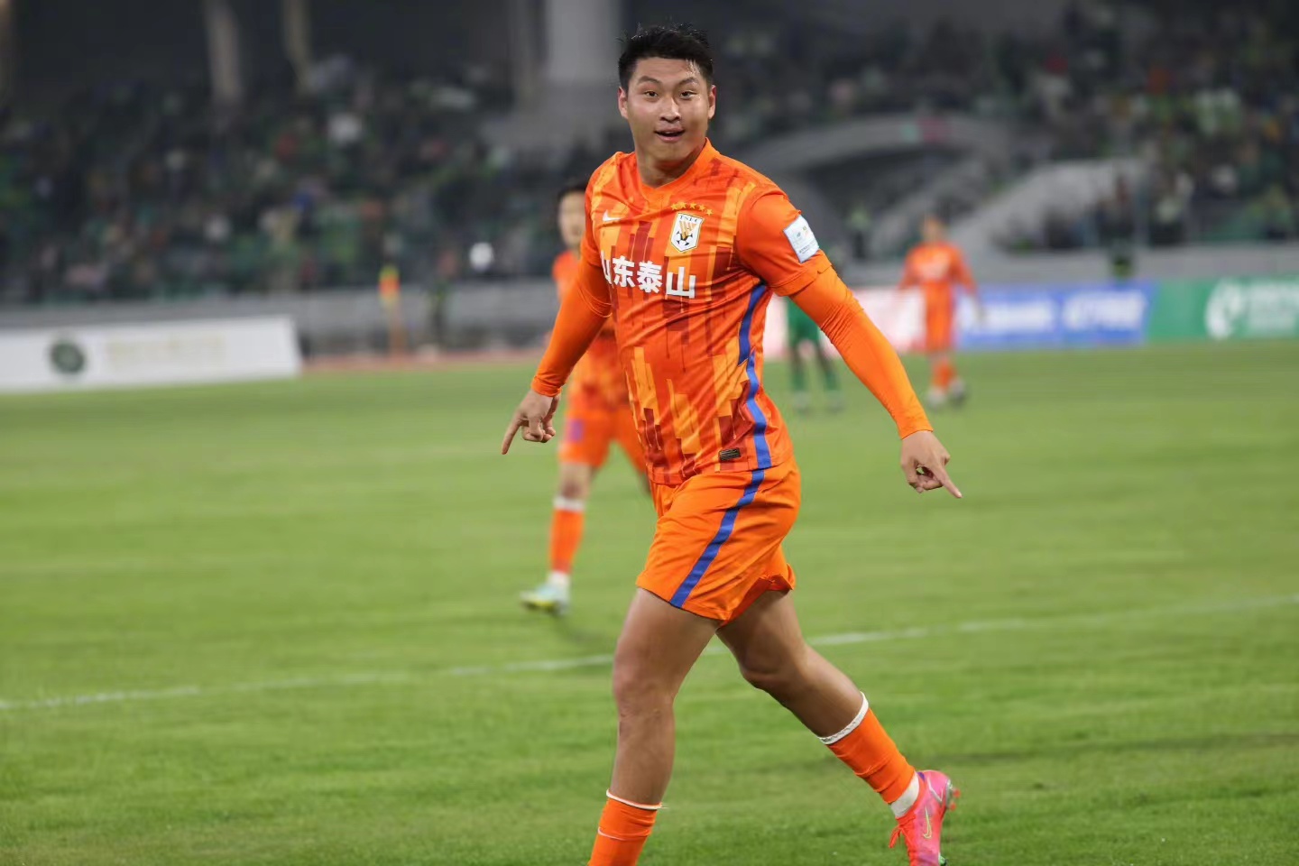 超越徐新!中场最强后腰组合登场！南通支云面临压力