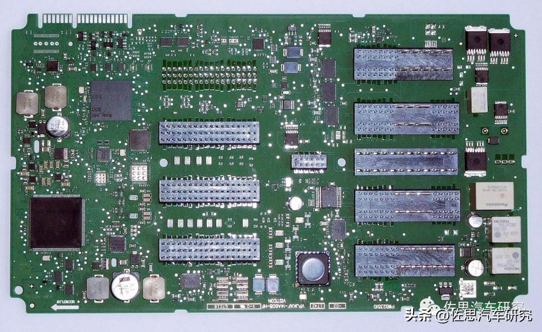 特斯拉控制器拆解,特斯拉整车控制器图片解析