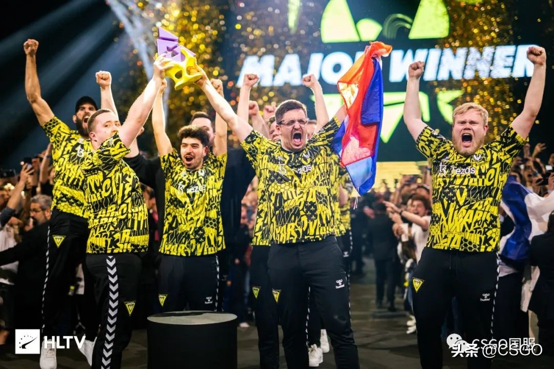 vitality巴黎夺冠球星卡,阿杜major五冠