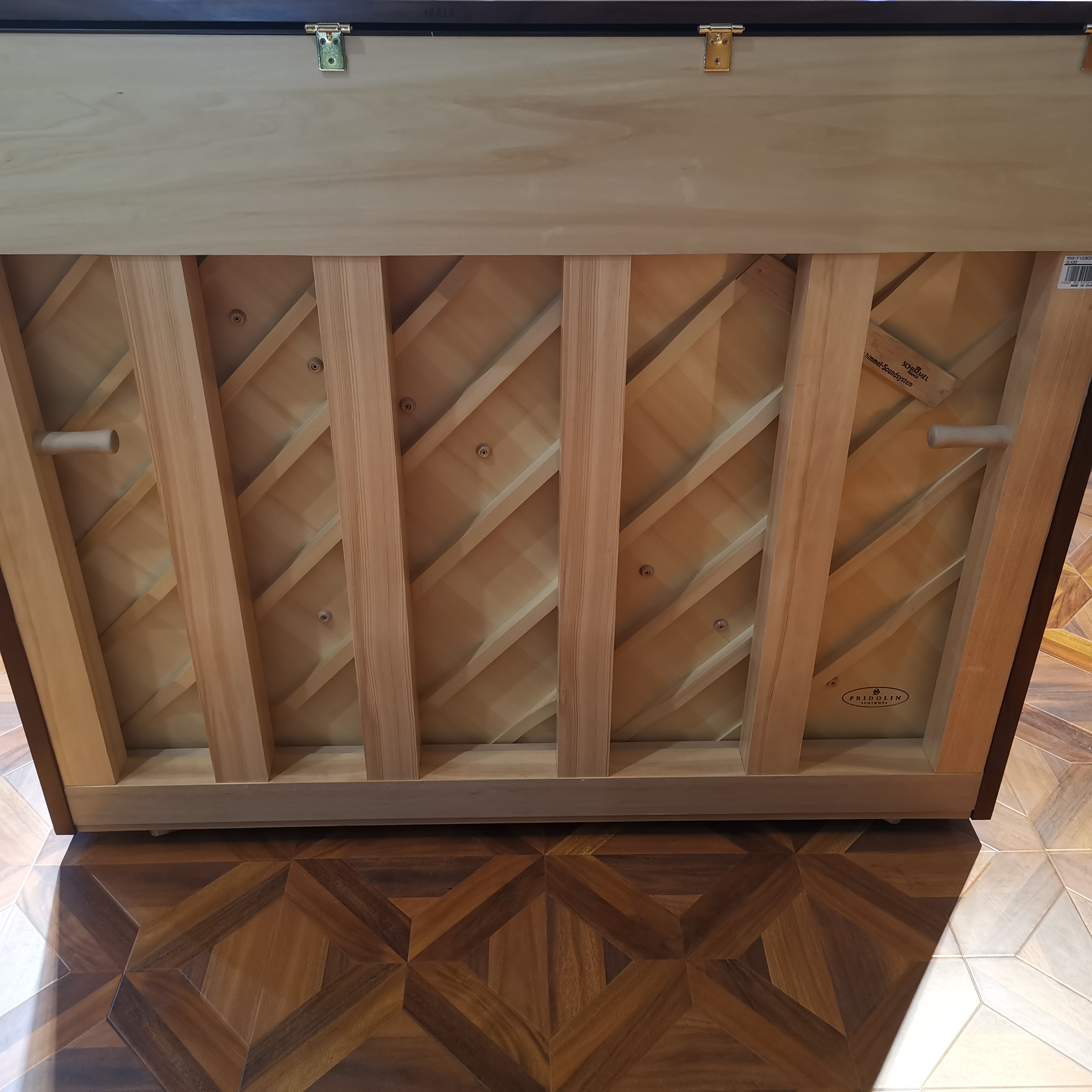 初学在成都买什么样的德国钢琴好？5万左右预算