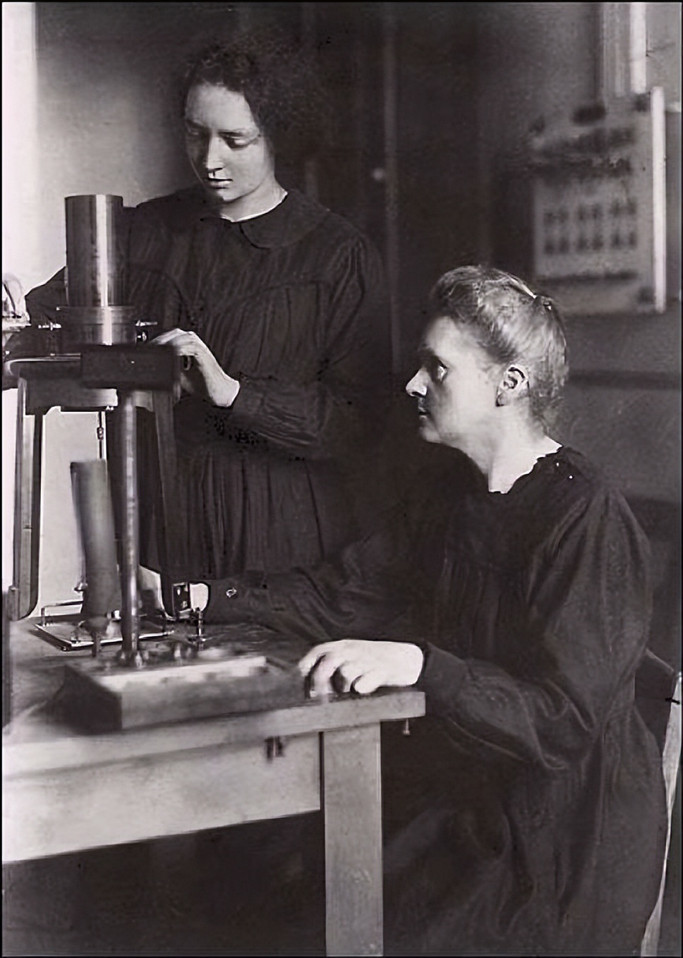 居里夫人诺贝尔奖事件,居里夫人和爱因斯坦有情史吗