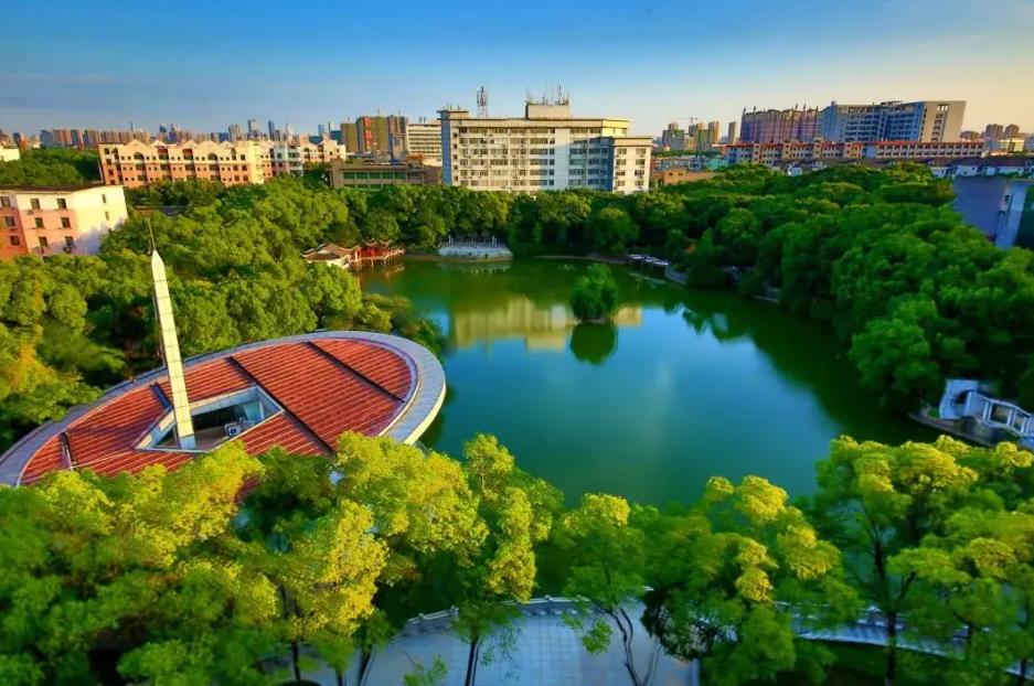 江西财经大学专业实力堪比211，孟晚舟现身拜访，与华为合作密切