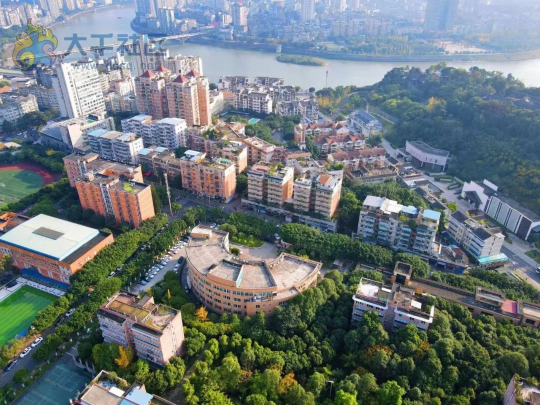 内江六中老校区,内江六中的一天