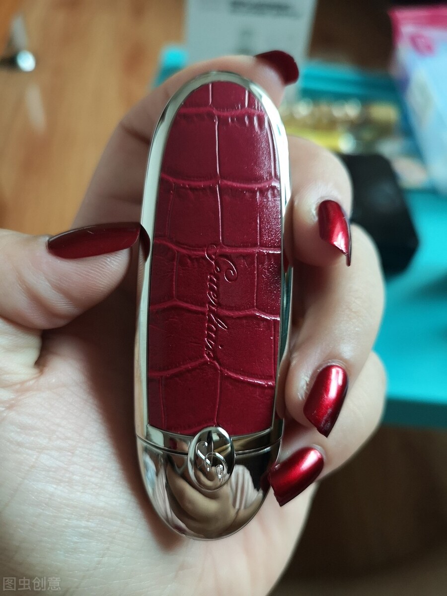 因为300元被骗了,低价口红被骗