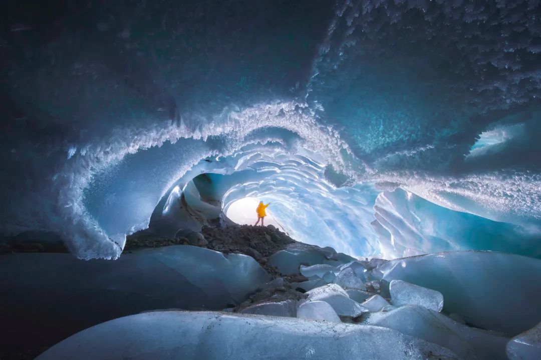 户外拍摄，当然要更“轻”一点——老蛙12-24mm