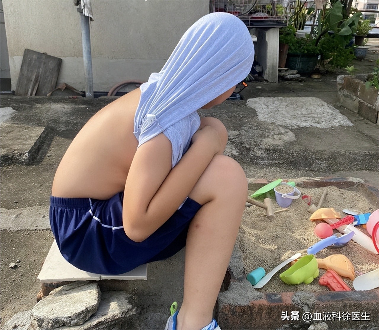 伏天晒背养生靠谱吗,高温下晒背的好处