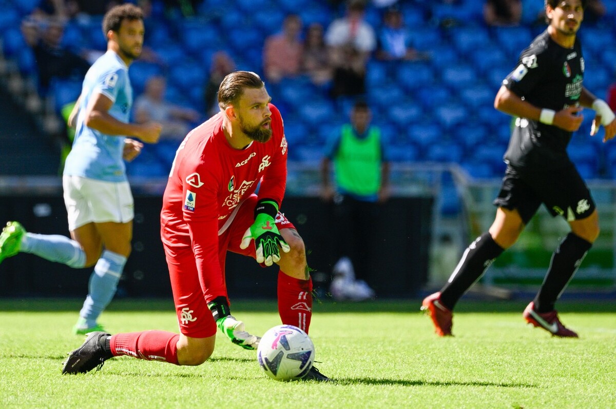 4-0，13射+控球61%！意甲格局又变，2.5亿劲旅复苏，力压3大豪门