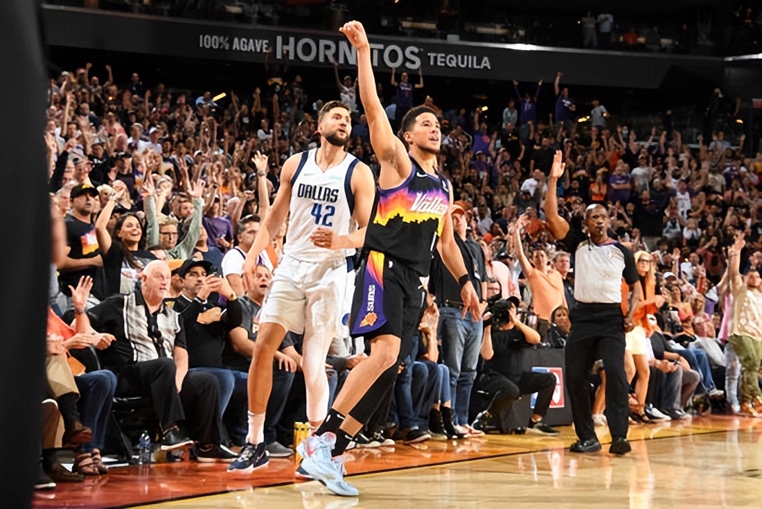 东契奇布克疯狂砍分nba热点,太阳独行侠冲突布克和东契奇