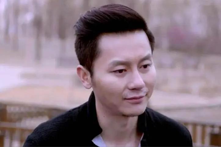 送女友石头、搞性别歧视，当众开黄腔，老实人李晨真没那么老实！