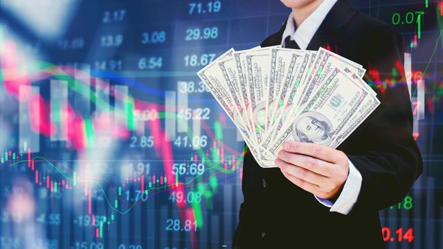 牛价行情低迷养殖户如何保证收益,牛价暴跌养牛人该何去何从