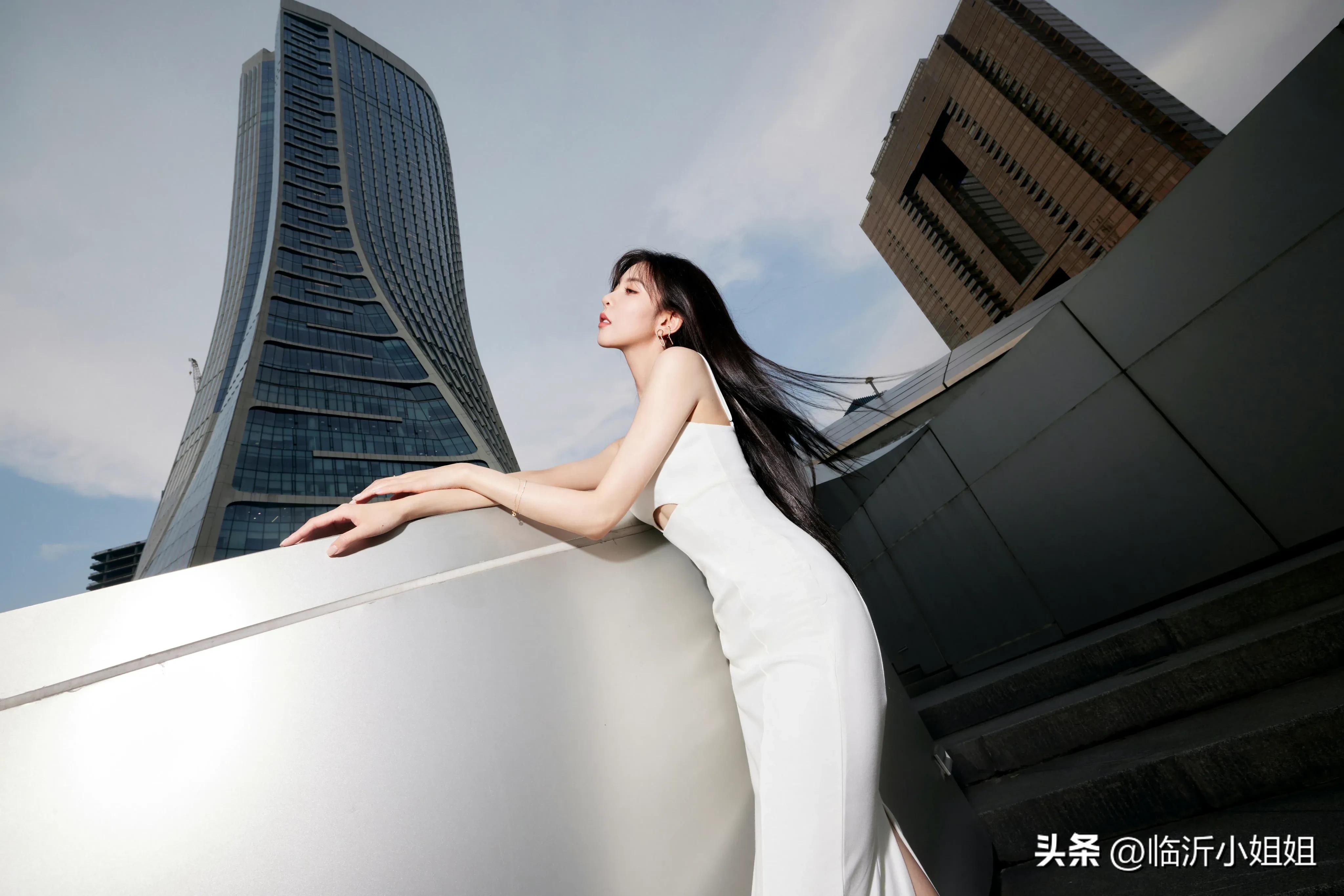 宋妍霏居家氛围感写真,宋妍霏时髦靓丽写真图片