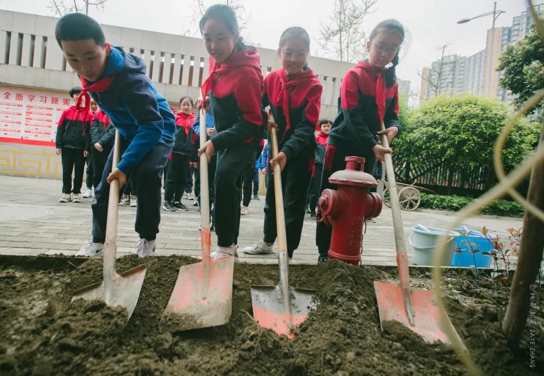 教育温暖的瞬间,一分钟看懂成都教育