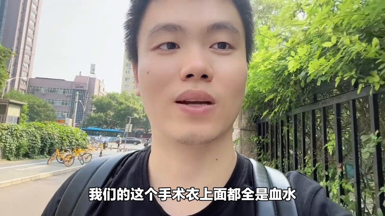 男子便秘灌肠,男子灌肠排毒