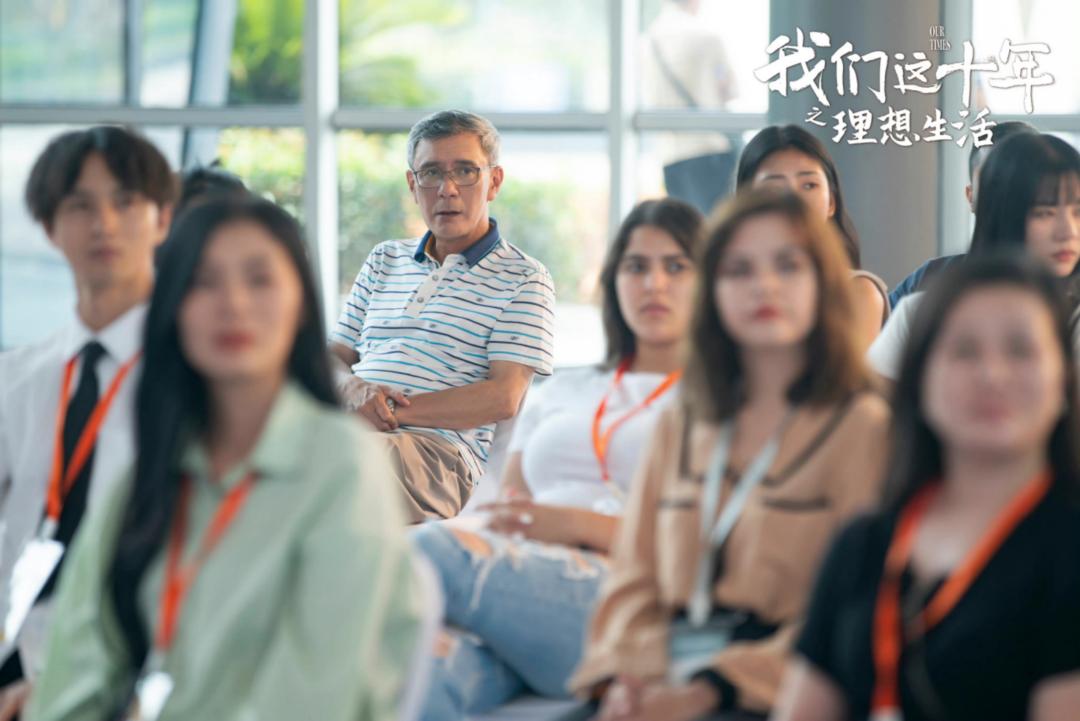 今晚，《我们这十年》登陆四大卫视和五大平台