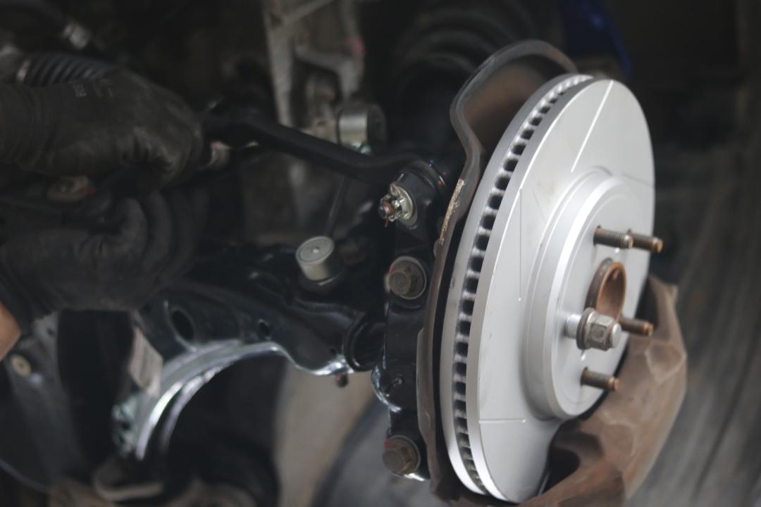 搞了辆“破烂不堪”05年凌志LS430，进厂翻新重造，复活又变新车