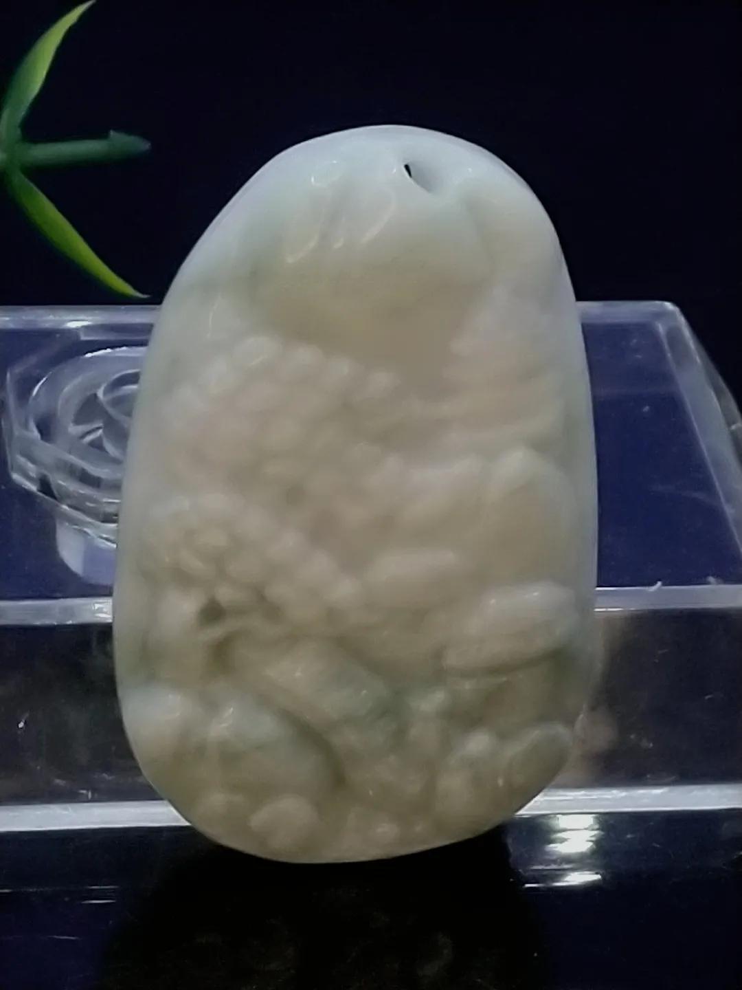 翡翠色彩的寓意,翡翠颜色的构成和寓意知多少