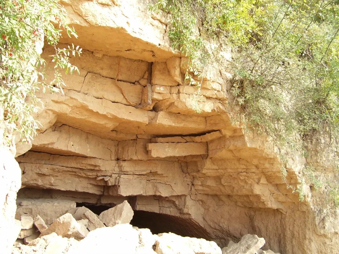 商代实用青铜圆鼎,三足圆鼎商代早期