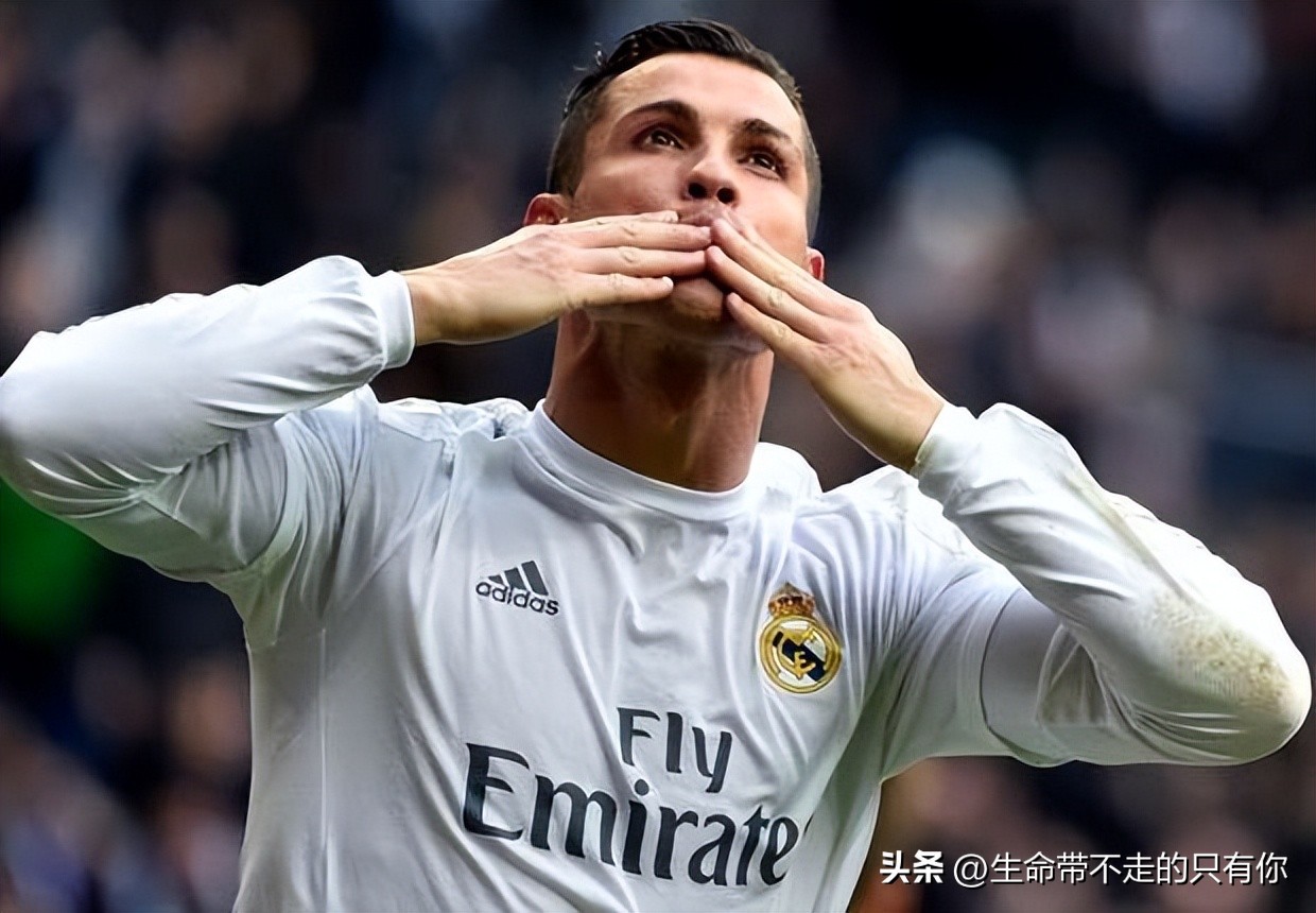 足球明星大罗和小罗分别是谁,大罗和c罗中锋