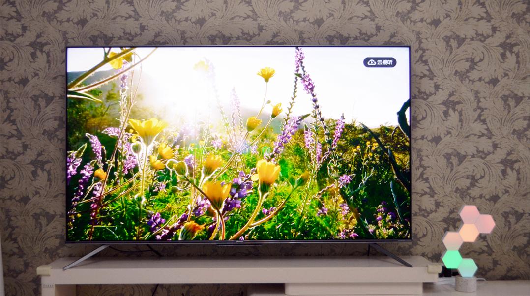 lcd永不为奴发布会,海信85寸e8kminiled电视对比